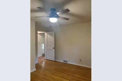 N35W28682  Old North Shore Dr, Delafield, WI 53072 - Photo 51