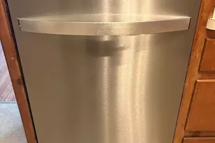 N35W28682 Old North Shore Dr, Delafield, WI 53072 - Photo 27