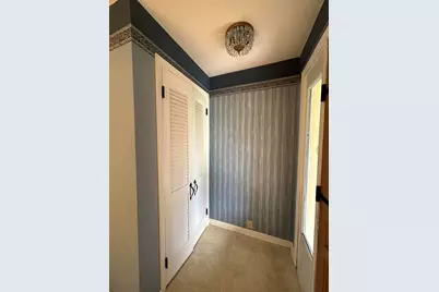 N35W28682  Old North Shore Dr, Delafield, WI 53072 - Photo 15