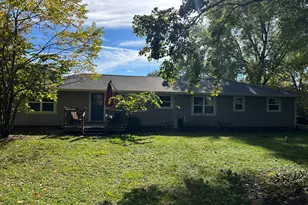 N35W28682 Old North Shore Dr, Delafield, WI 53072 - Photo 3