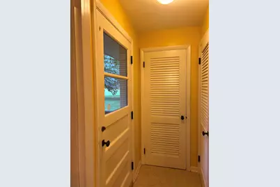 N35W28682  Old North Shore Dr, Delafield, WI 53072 - Photo 33