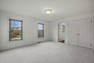 9254 W Wyndham Hills Ct, Franklin, WI 53132 - Photo 33