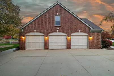 9254 W Wyndham Hills Ct, Franklin, WI 53132 - Photo 53