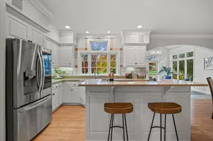 9254 W Wyndham Hills Ct, Franklin, WI 53132 - Photo 15