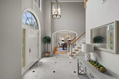 9254 W Wyndham Hills Ct, Franklin, WI 53132 - Photo 7