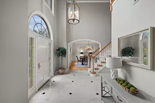 9254 W Wyndham Hills Ct, Franklin, WI 53132 - Photo 7