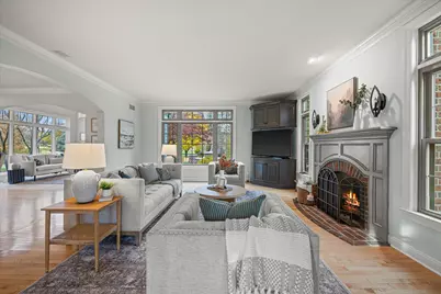 9254 W Wyndham Hills Ct, Franklin, WI 53132 - Photo 9