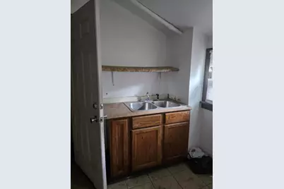 5326 N 38th St, Milwaukee, WI 53209 - Photo 7