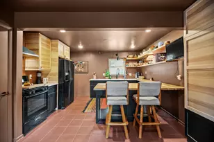 723 W Riverview Dr, Glendale, WI 53209 - Photo 7