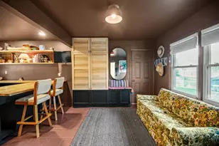 723 W Riverview Dr, Glendale, WI 53209 - Photo 9