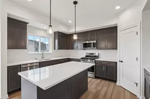 665 Mary Way, Slinger, WI 53086 - Photo 3