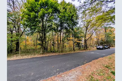 1993  Riverview Trl, Saukville, WI 53021 - Photo 11