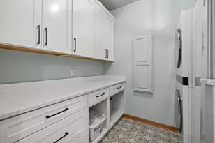 5740 Woodland Hills Dr, Racine, WI 53406 - Photo 23