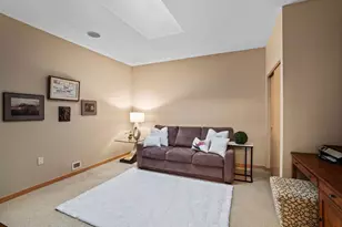 311 E Erie St, Milwaukee, WI 53202 - Photo 37