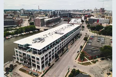 311 E Erie St #425, Milwaukee, WI 53202 - Photo 41