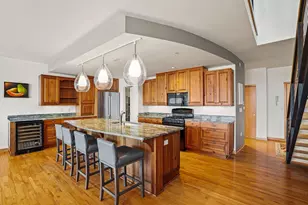 311 E Erie St, Milwaukee, WI 53202 - Photo 11