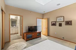 311 E Erie St, Milwaukee, WI 53202 - Photo 35