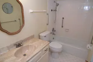 9002 W Lisbon Ave, Milwaukee, WI 53222 - Photo 17