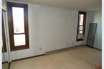 9002 W Lisbon Ave #208, Milwaukee, WI 53222 - Photo 19