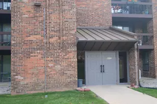 9002 W Lisbon Ave, Milwaukee, WI 53222 - Photo 5