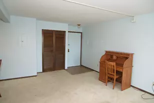 9002 W Lisbon Ave, Milwaukee, WI 53222 - Photo 7