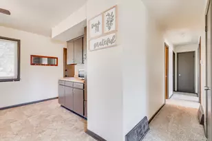 2002 84th St, Kenosha, WI 53143 - Photo 11