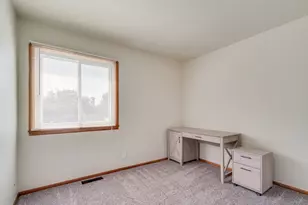 2002 84th St, Kenosha, WI 53143 - Photo 17