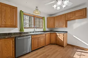 1504 S 71st St, West Allis, WI 53214 - Photo 25