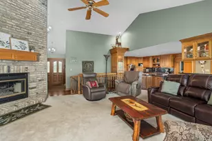 W243N7650 Hilltop Ct, Lisbon, WI 53089 - Photo 5