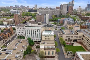 270 E Highland Ave, Milwaukee, WI 53202 - Photo 49