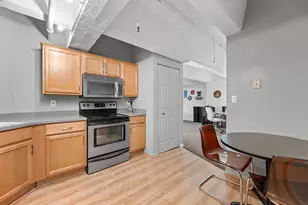 270 E Highland Ave, Milwaukee, WI 53202 - Photo 5