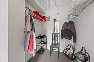 270 E Highland Ave, Milwaukee, WI 53202 - Photo 19