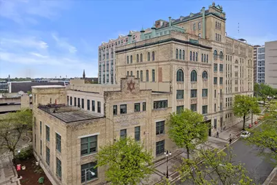 270 E Highland Ave #715, Milwaukee, WI 53202 - Photo 53