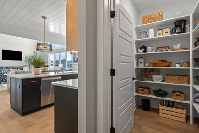 4630  Merrick Trl, Brookfield, WI 53045 - Photo 5