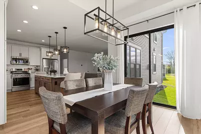 W251N2367  Valleyview Cir, Pewaukee, WI 53072 - Photo 7