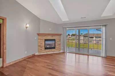 1632  Grey Fox Trl #22, Mukwonago, WI 53149 - Photo 5