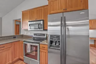 1632 Grey Fox Trail, Mukwonago, WI 53149 - Photo 9