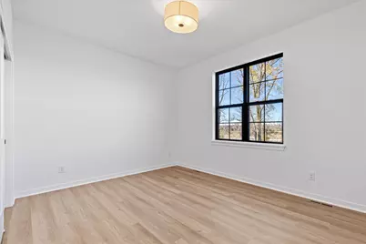 W251N2371  Valleyview Cir, Pewaukee, WI 53072 - Photo 17