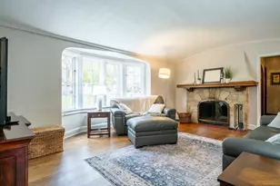 6110 Washington Cir, Wauwatosa, WI 53213 - Photo 7