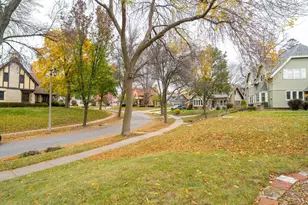 6110 Washington Cir, Wauwatosa, WI 53213 - Photo 35