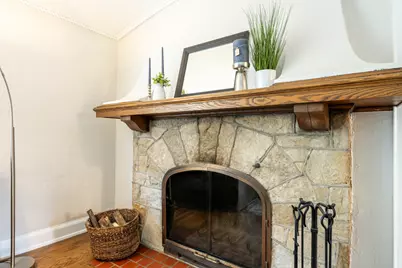 6110  Washington Cir, Wauwatosa, WI 53213 - Photo 9