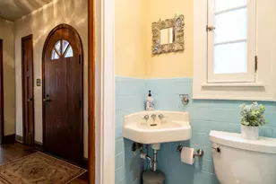 6110 Washington Cir, Wauwatosa, WI 53213 - Photo 19