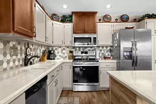 1025 Lauderdale -, Onalaska, WI 54650 - Photo 9