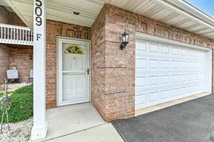 509 Westfield Way, Pewaukee, WI 53072 - Photo 35