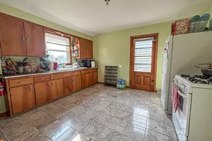 3723 S 18th St, Milwaukee, WI 53221 - Photo 19