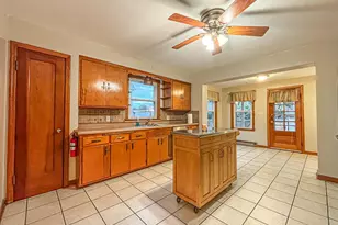 3723 S 18th St, Milwaukee, WI 53221 - Photo 9