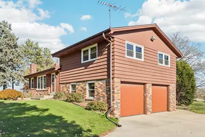 W398N8740  Amber Ln, Oconomowoc, WI 53036 - Photo 5