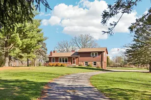 W398N8740 Amber Ln, Oconomowoc, WI 53036 - Photo 3