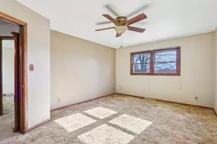 W398N8740 Amber Ln, Oconomowoc, WI 53036 - Photo 33