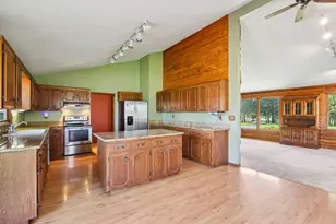 W398N8740 Amber Ln, Oconomowoc, WI 53036 - Photo 23